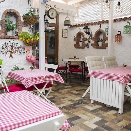 Teos Butik Gazde/Camere de închiriat Siğacık
